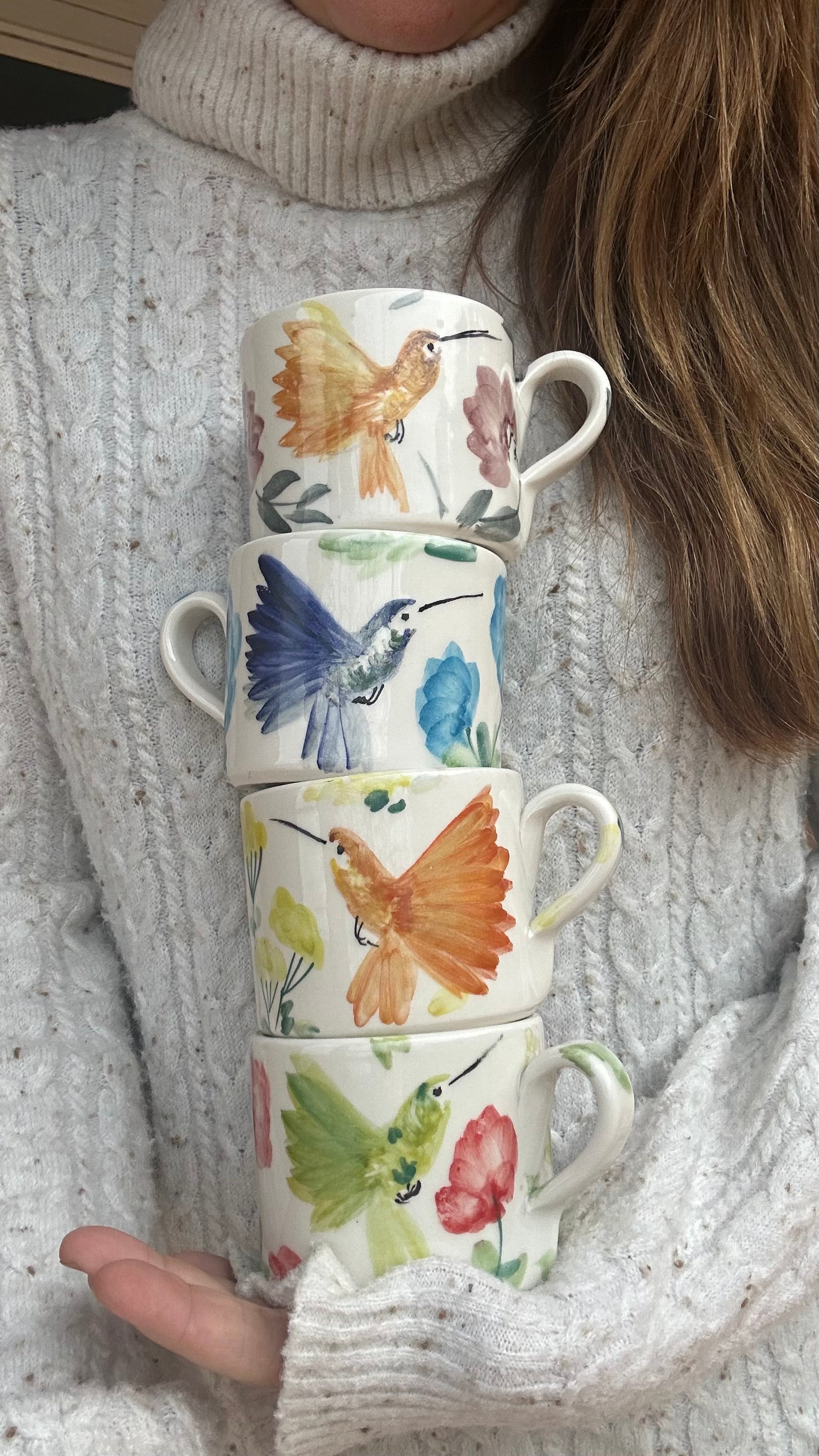 Juego de 4 tazas de Cerámica Hecha a Mano - Colección Colibríes